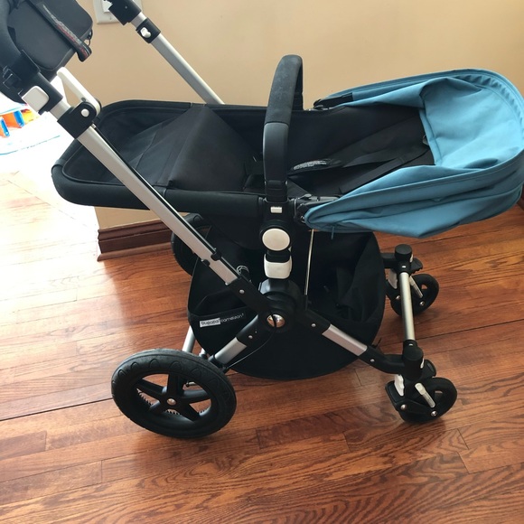 Bugaboo stroller with accessories - Picture 6 of 7